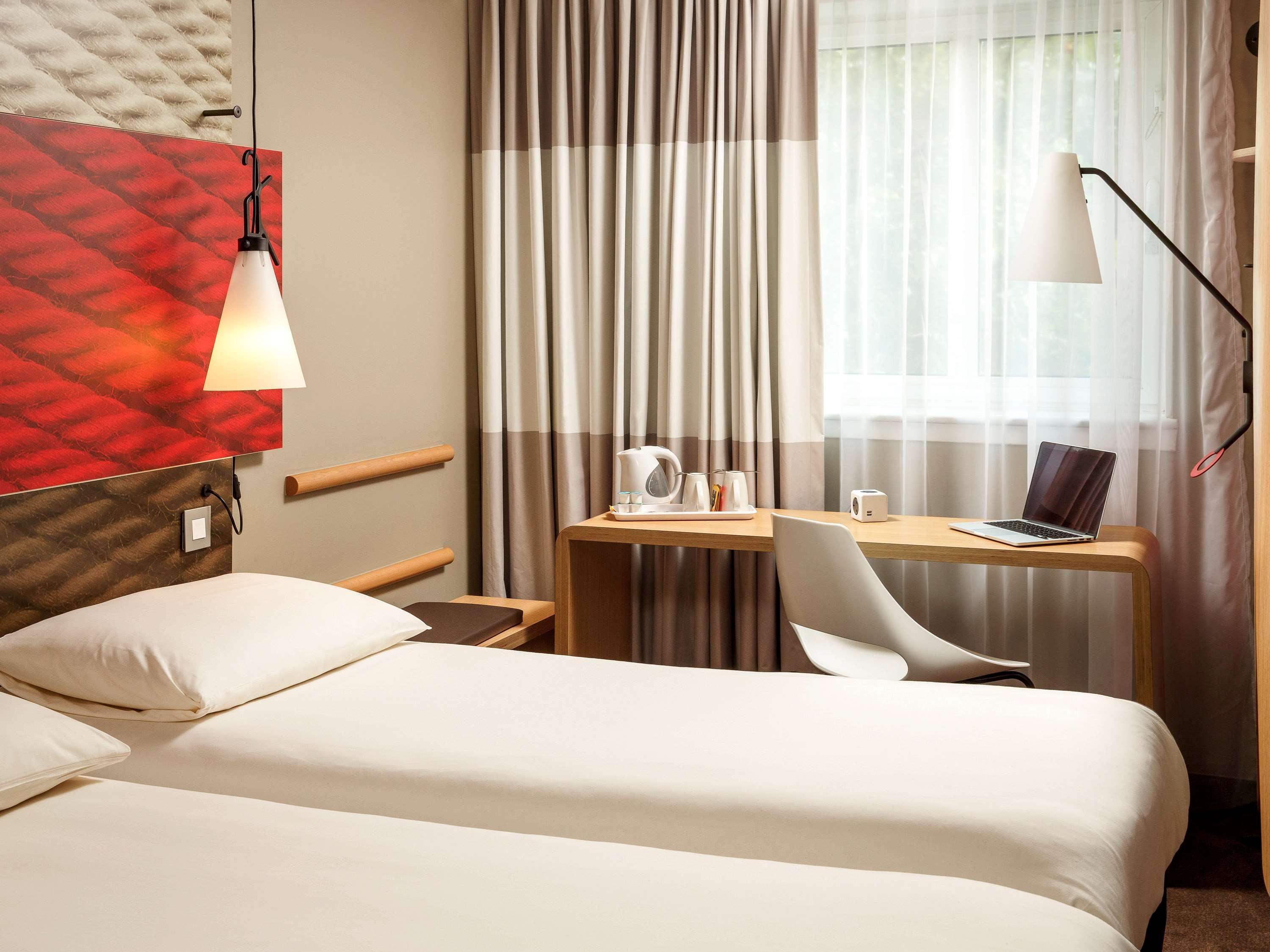 Ibis London Stratford Hotel Bagian luar foto