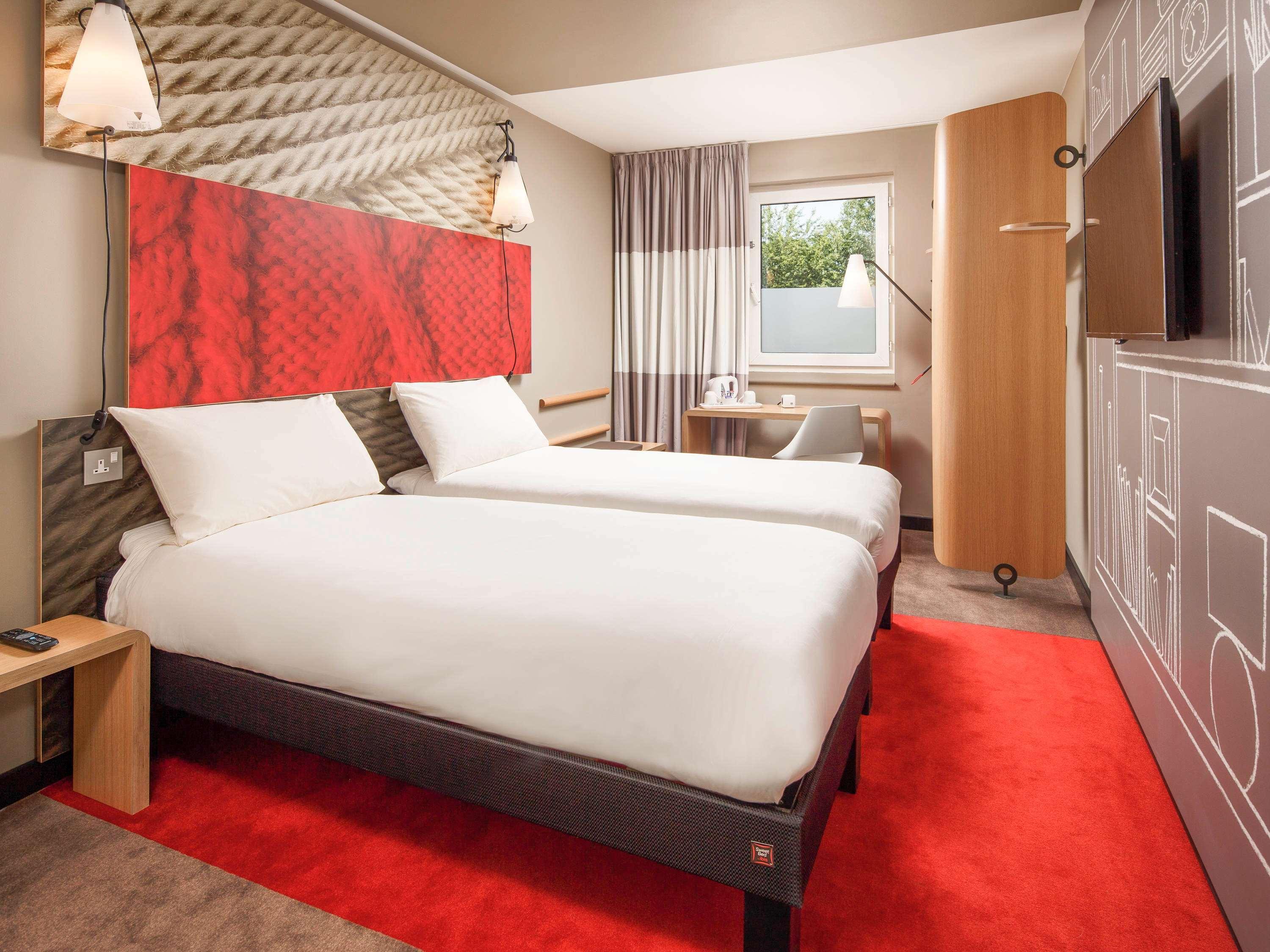 Ibis London Stratford Hotel Bagian luar foto