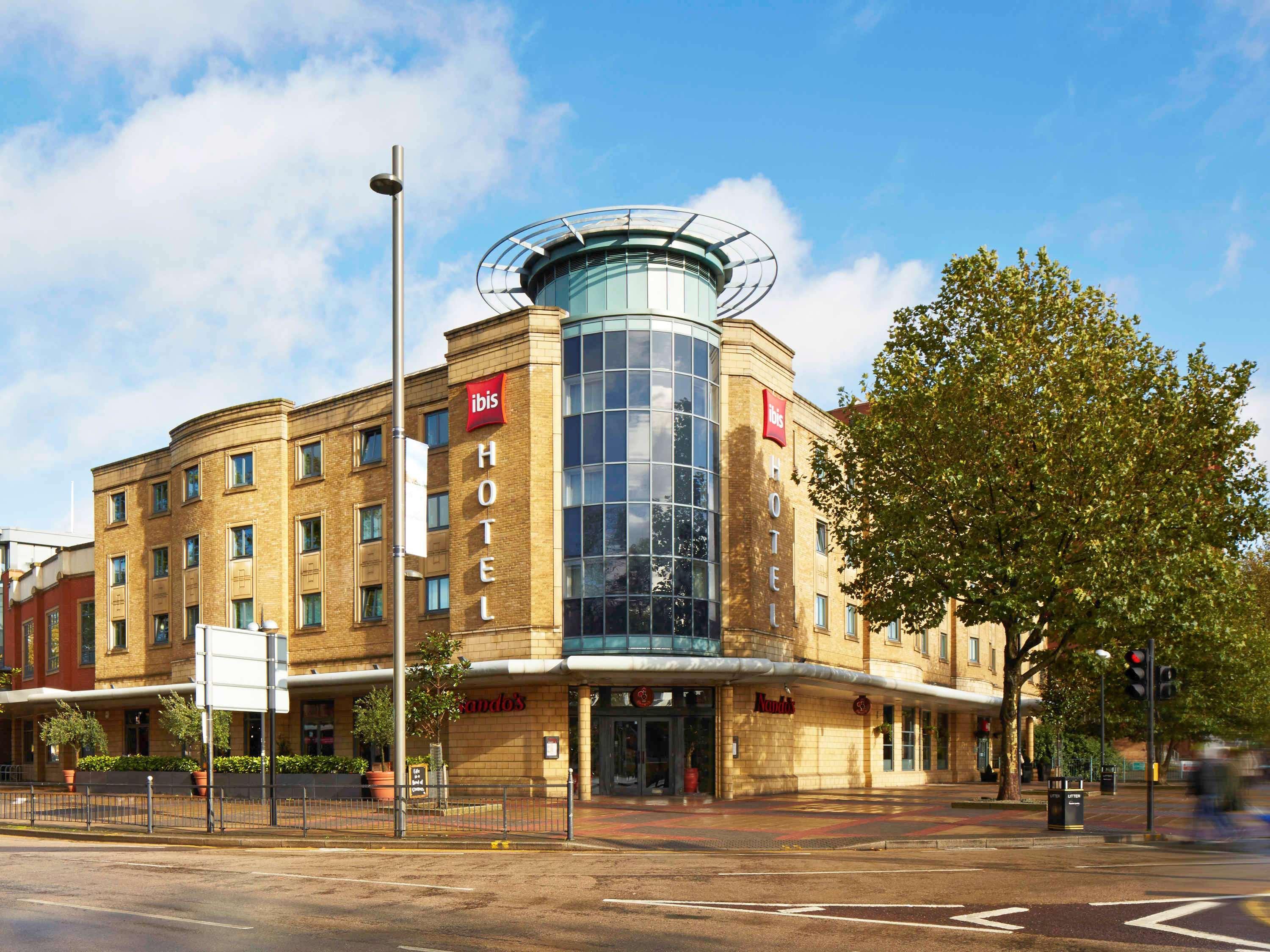 Ibis London Stratford Hotel Bagian luar foto