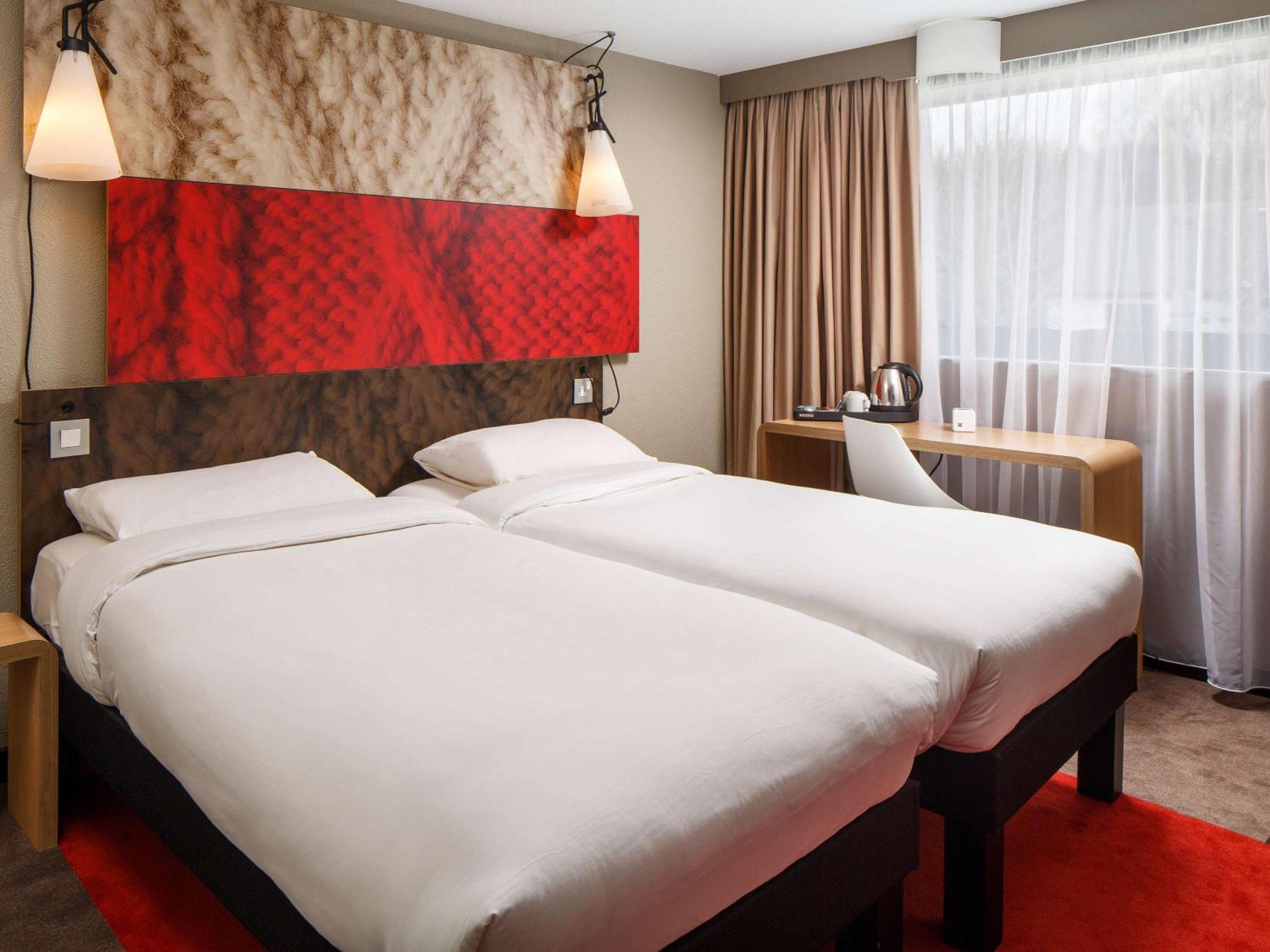 Ibis London Stratford Hotel Bagian luar foto