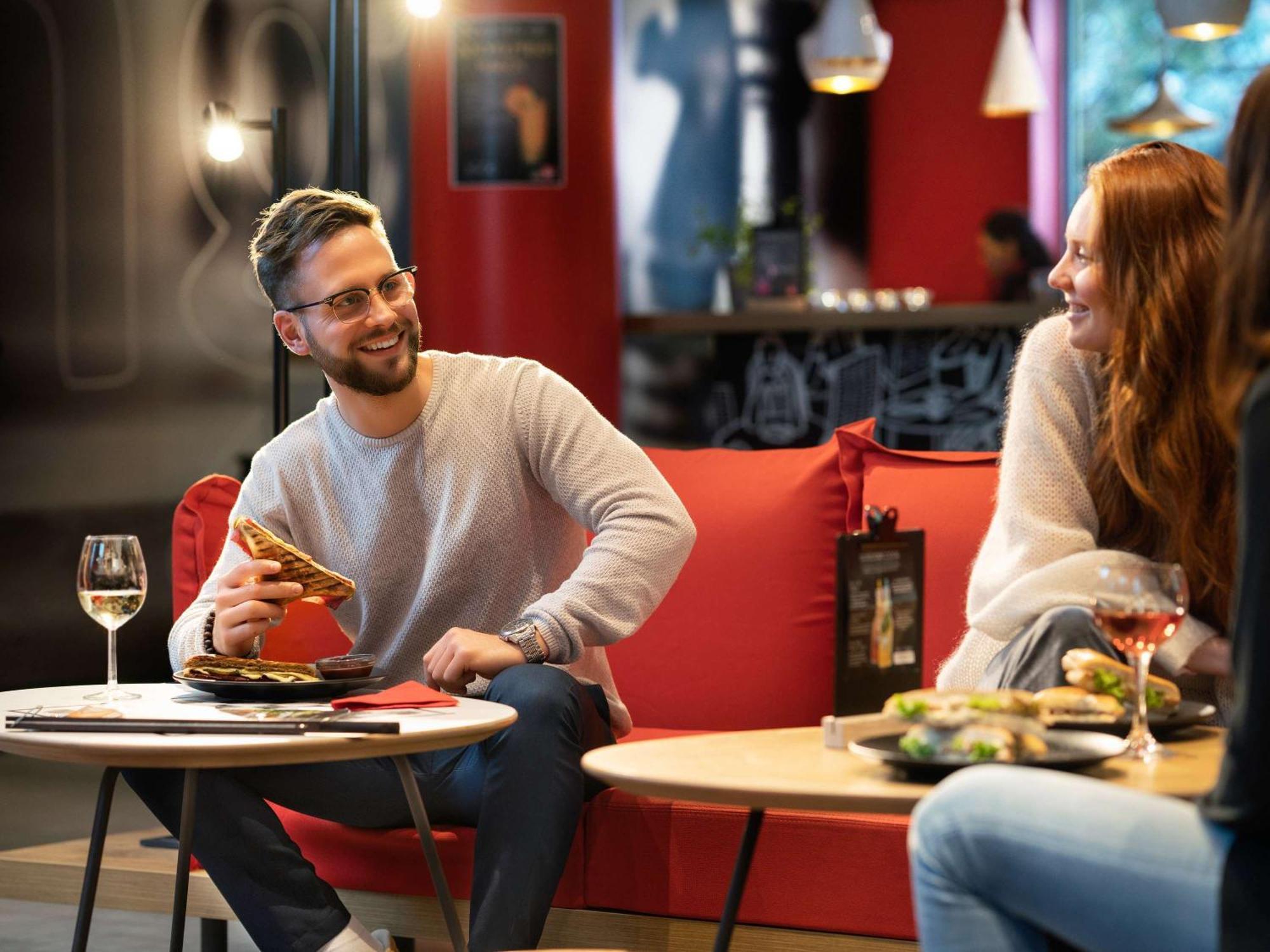Ibis London Stratford Hotel Bagian luar foto