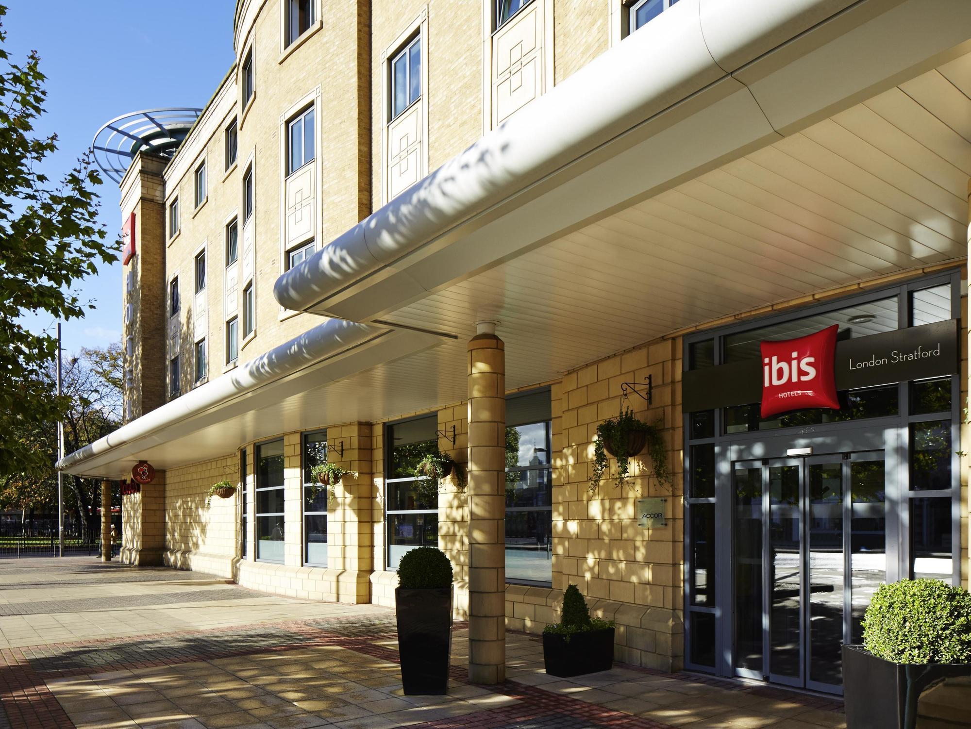 Ibis London Stratford Hotel Bagian luar foto