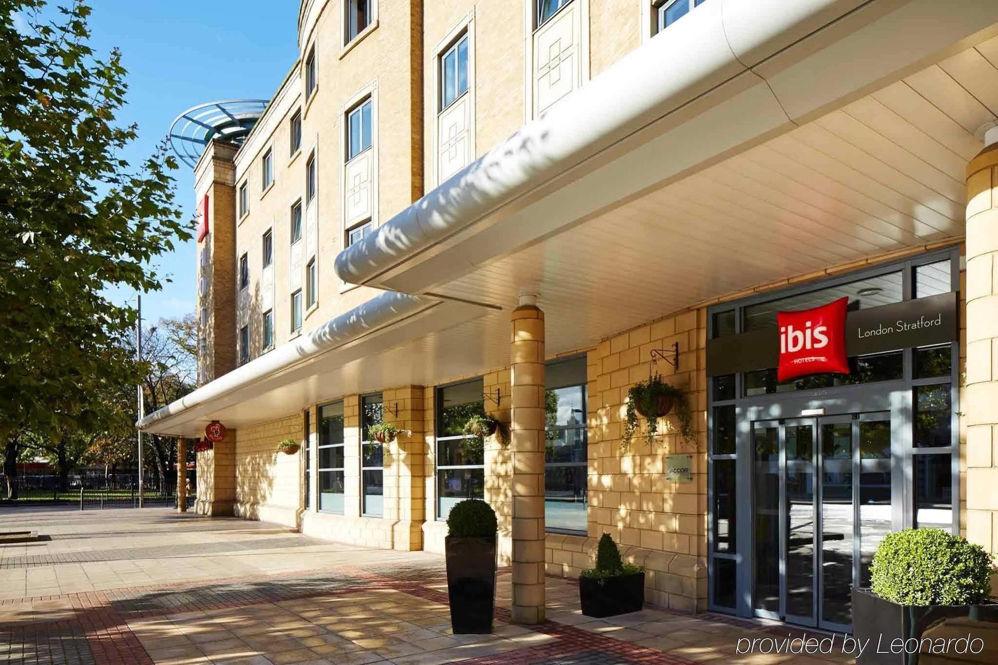 Ibis London Stratford Hotel Bagian luar foto