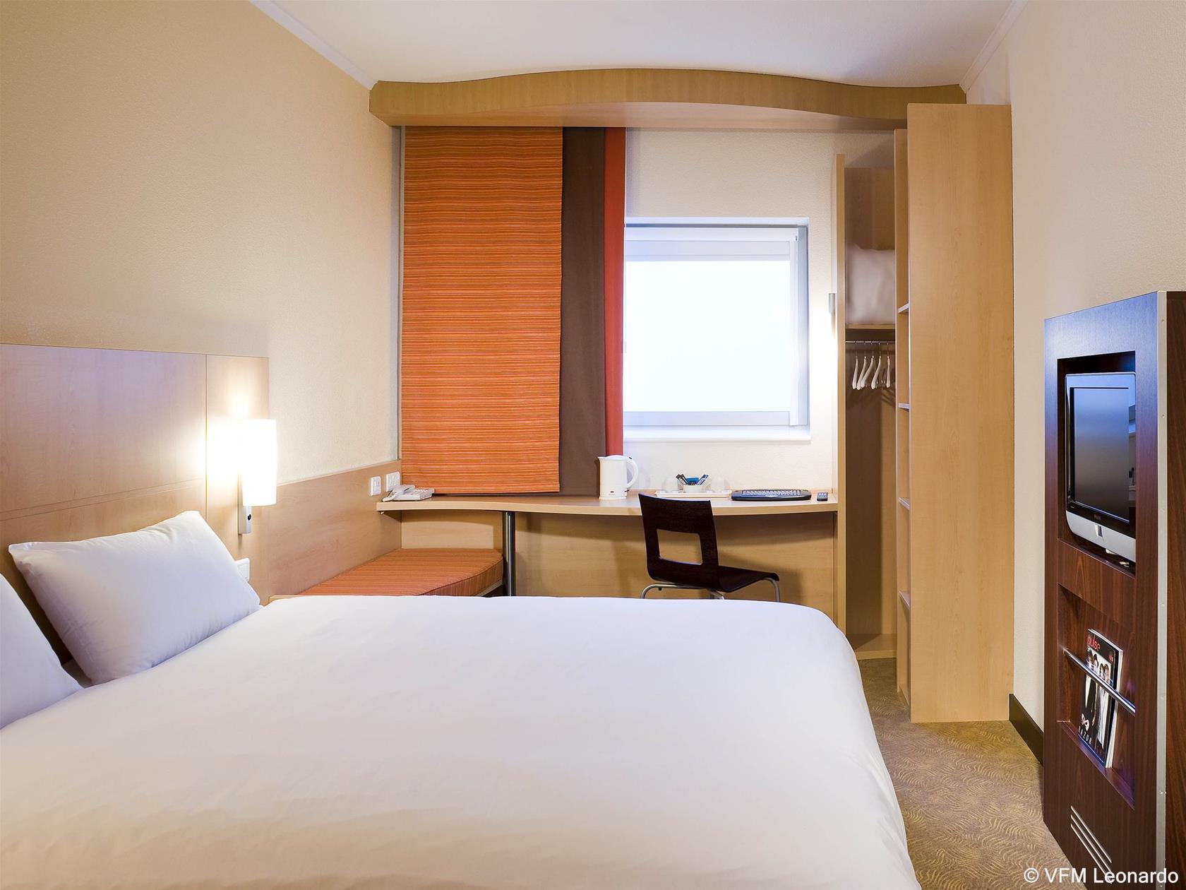 Ibis London Stratford Hotel Bagian luar foto